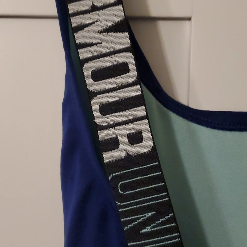 Girls Under Armour One piece Bathingsuit Size 10 - Picture 4 of 7